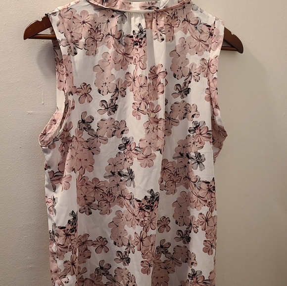 Spring blouse - Picture 5 of 7